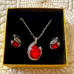 Sterling Silver Jewelry Set  , Collar& Earrings ,  Crystal Red Color Stone.